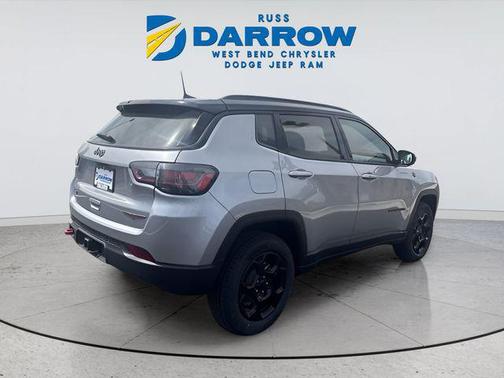 Billet Silver Metallic Clearcoat 2023 Jeep Compass Trailhawk