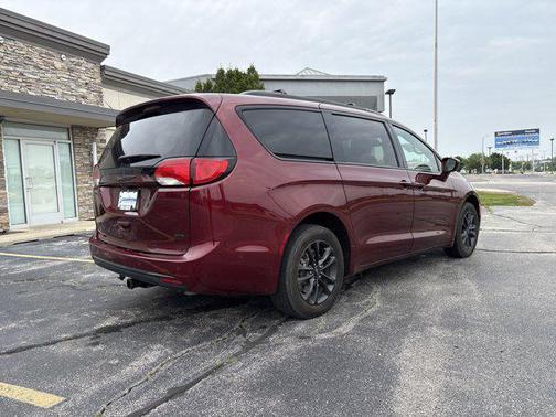 2020 Chrysler Pacifica L
