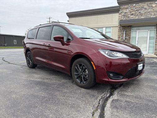 2020 Chrysler Pacifica L