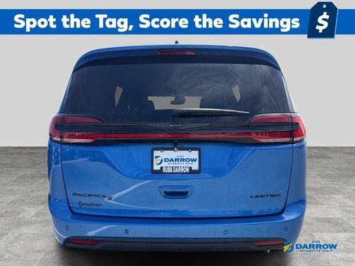 Hydro Blue Pearlcoat 2026 Chrysler Pacifica Limited