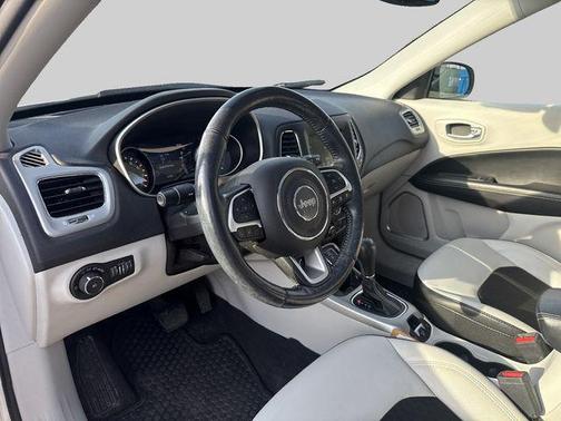 White Clearcoat 2020 Jeep Compass Latitude