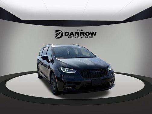 2025 Chrysler Pacifica Hybrid Premium S Appearance Pkg