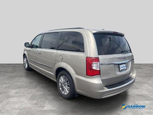 Cashmere/Sandstone Pearlcoat 2016 Chrysler Town & Country Touring-L