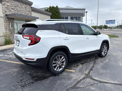 2023 GMC Terrain SLT
