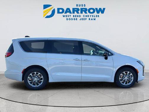 White 2027 Chrysler Pacifica L