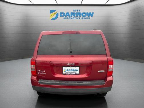 Deep Cherry Red Crystal Pearlcoat 2017 Jeep Patriot Latitude