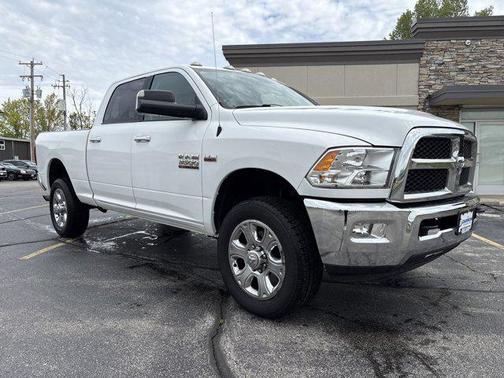 2017 RAM 3500 SLT Crew Cab 4x4 6'4' Box