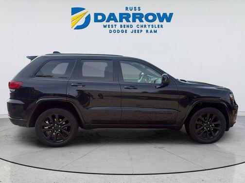Diamond Black Crystal Pearlcoat 2020 Jeep Grand Cherokee Altitude