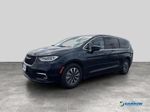 Fathom Blue Pearlcoat 2023 Chrysler Pacifica Hybrid Touring L
