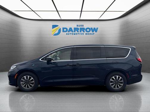 Fathom Blue Pearlcoat 2023 Chrysler Pacifica Hybrid Touring L