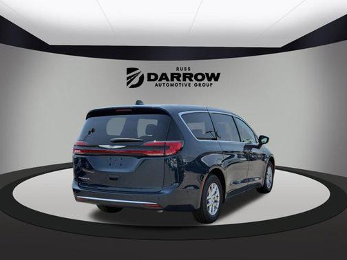 2025 Chrysler Pacifica L