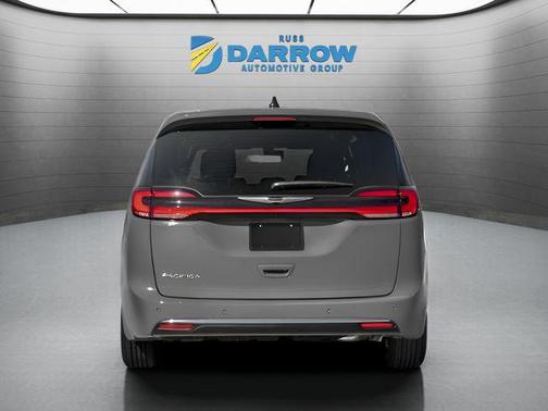 Bright White Clearcoat 2025 Chrysler Pacifica L