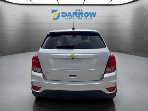 Silver Ice Metallic 2020 Chevrolet Trax LS