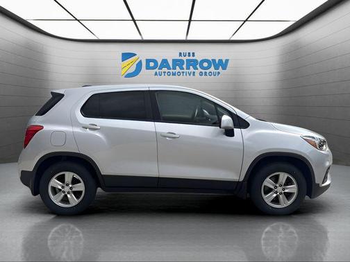 Silver Ice Metallic 2020 Chevrolet Trax LS