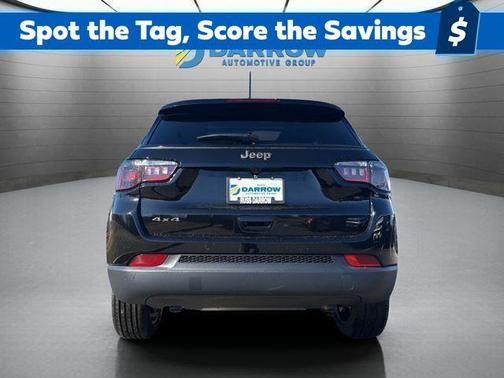 Diamond Black Crystal Pearlcoat 2026 Jeep Compass Limited