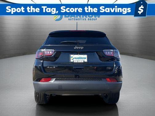 Diamond Black Crystal Pearlcoat 2026 Jeep Compass Limited