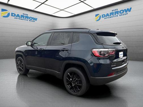Fathom Blue Pearl Coat 2026 Jeep Compass Latitude