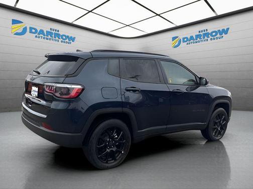 Fathom Blue Pearl Coat 2026 Jeep Compass Latitude