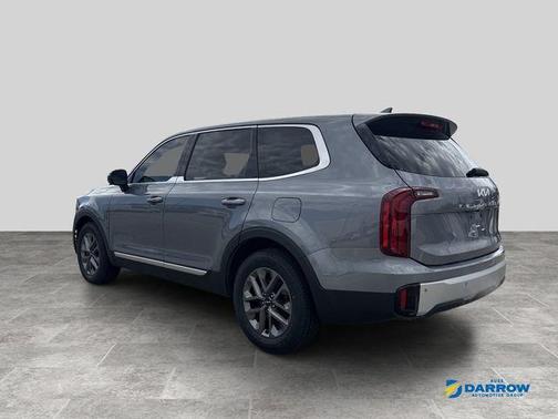 Everlasting Silver 2023 Kia Telluride LX