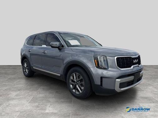Everlasting Silver 2023 Kia Telluride LX