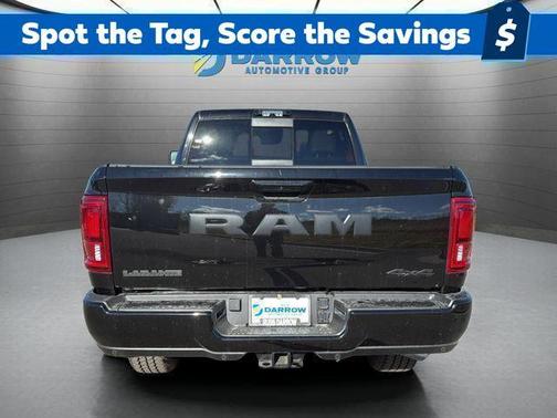 Diamond Black Crystal Pearlcoat 2026 RAM 2500 Laramie