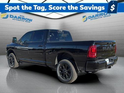 Diamond Black Crystal Pearlcoat 2026 RAM 2500 Laramie