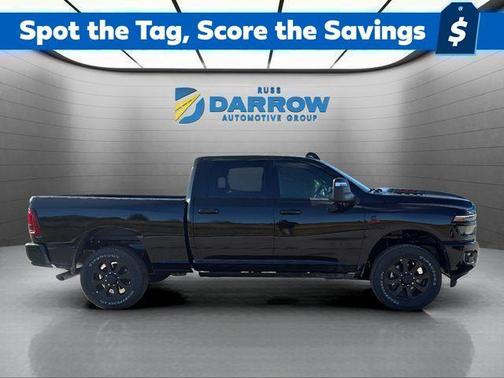 Diamond Black Crystal Pearlcoat 2026 RAM 2500 Laramie