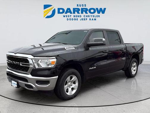 Diamond Black Crystal Pearlcoat 2023 RAM 1500 Big Horn/Lone Star