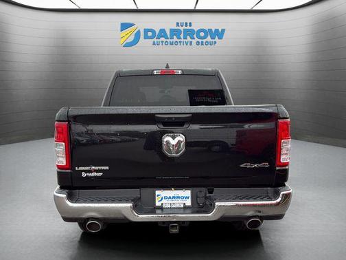 Diamond Black Crystal Pearlcoat 2023 RAM 1500 Big Horn/Lone Star