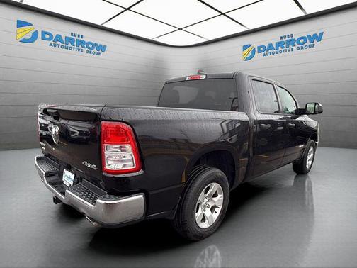 Diamond Black Crystal Pearlcoat 2023 RAM 1500 Big Horn/Lone Star