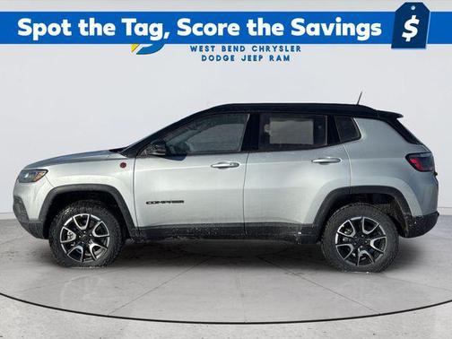Silver Zynith Metallic Clearcoat 2026 Jeep Compass Trailhawk