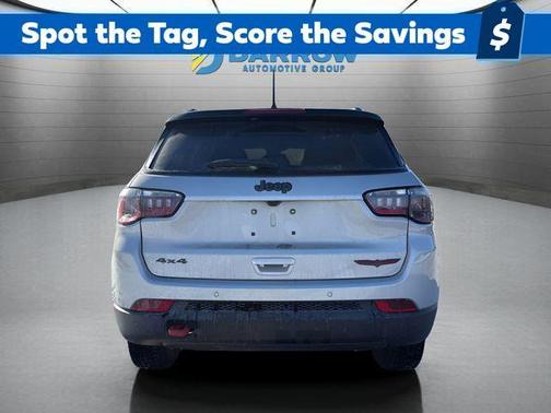 Silver Zynith Metallic Clearcoat 2026 Jeep Compass Trailhawk