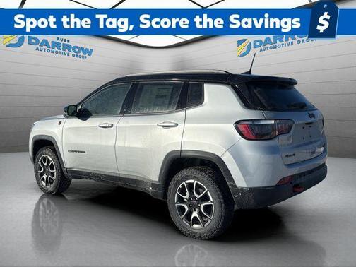 Silver Zynith Metallic Clearcoat 2026 Jeep Compass Trailhawk