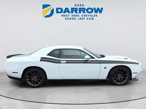 White Knuckle Clearcoat 2022 Dodge Challenger R/T Scat Pack