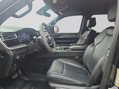 Diamond Black Crystal Pearlcoat 2022 Jeep Wagoneer Series III 4x4