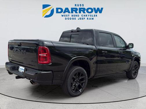 Diamond Black Crystal Pearlcoat 2026 RAM 1500 Limited