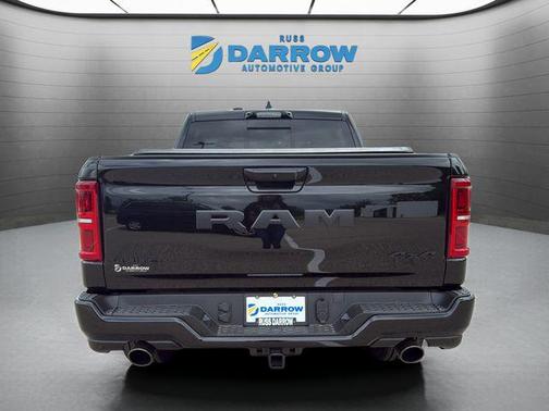 Diamond Black Crystal Pearlcoat 2026 RAM 1500 Limited
