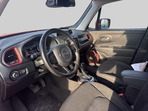 Colorado Red Clearcoat 2022 Jeep Renegade Latitude