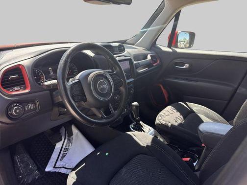 Colorado Red Clearcoat 2022 Jeep Renegade Latitude