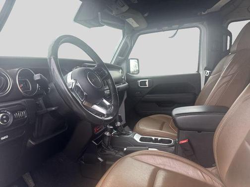 Bright White Clearcoat 2020 Jeep Gladiator Rubicon