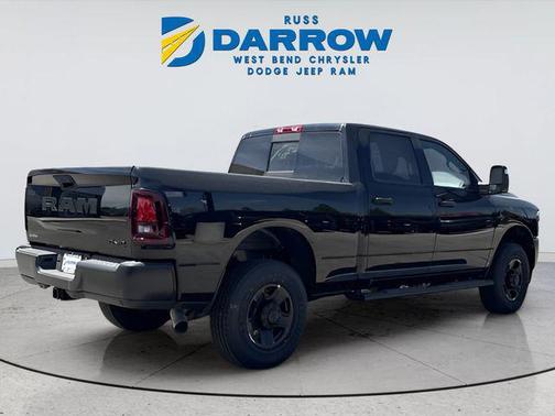 Diamond Black Crystal Pearlcoat 2026 RAM 3500 Tradesman Crew Cab 4x4 6'4' Box