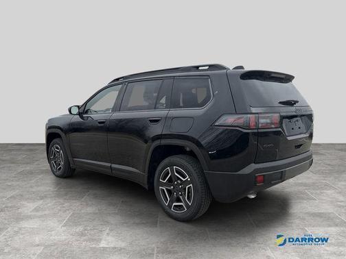 Diamond Black Crystal Pearlcoat 2026 Jeep Cherokee Laredo 4x4