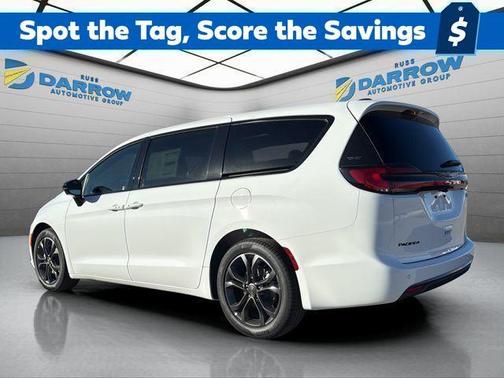 Pw7 2026 Chrysler Pacifica L