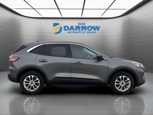 Gray Metallic 2022 Ford Escape SE