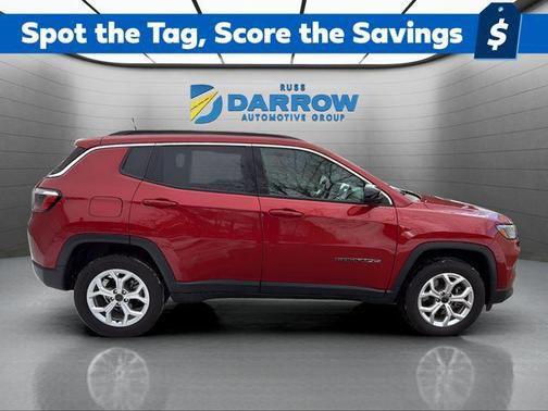 Red Hot Pearlcoat 2025 Jeep Compass Latitude