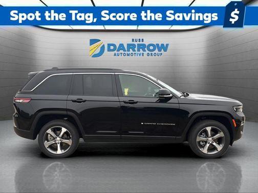 Diamond Black Crystal Pearlcoat 2025 Jeep Grand Cherokee Limited