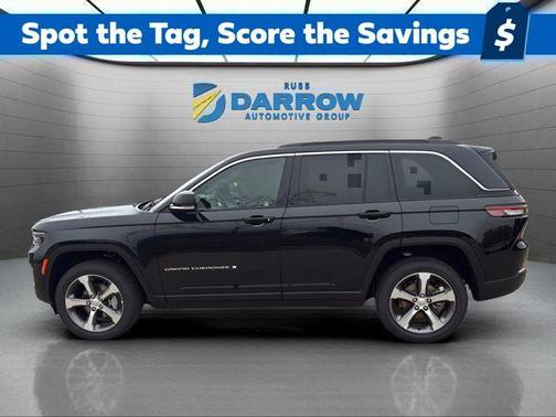 Diamond Black Crystal Pearlcoat 2025 Jeep Grand Cherokee Limited