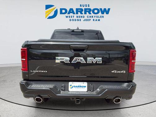 Diamond Black Crystal Pearlcoat 2026 RAM 1500 Limited