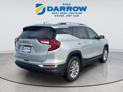 Quicksilver Metallic 2022 GMC Terrain SLT