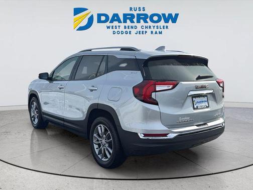 Quicksilver Metallic 2022 GMC Terrain SLT